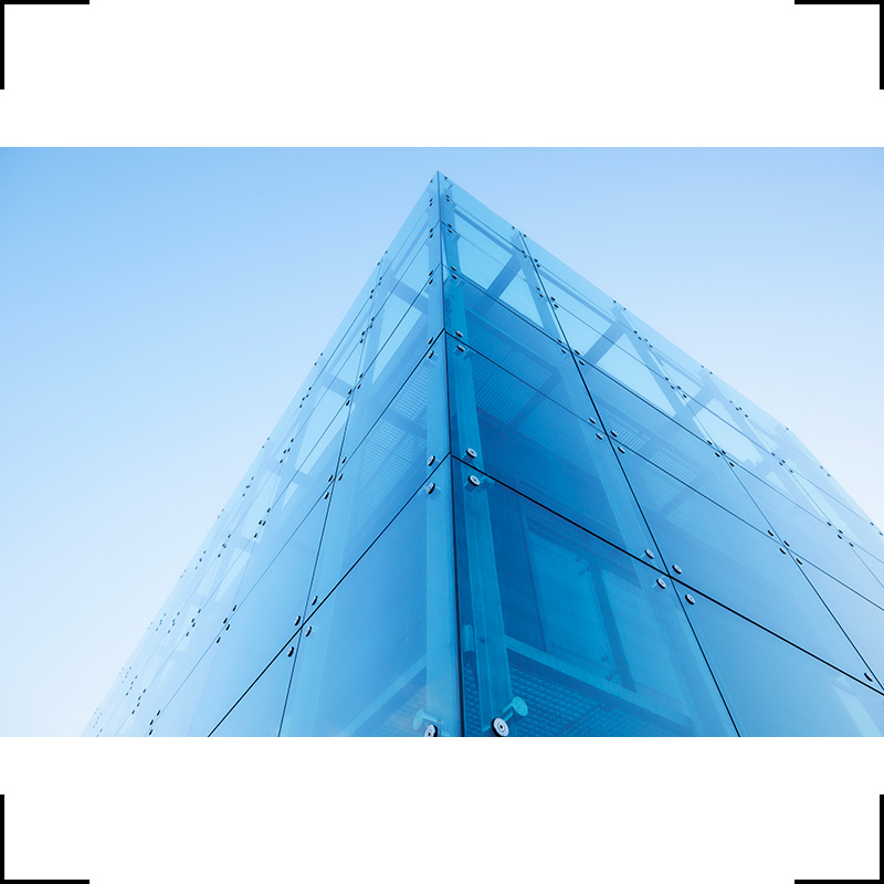 Arkitekturfoto af glasfacade i Odense